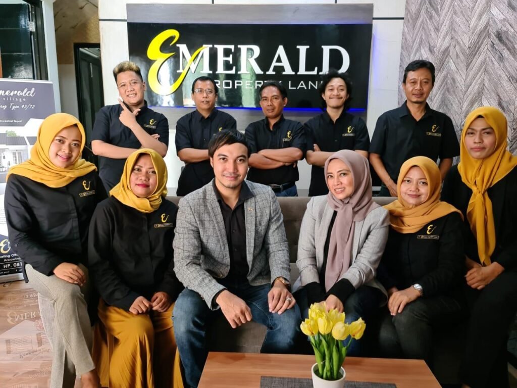 Staff emeraldland.site